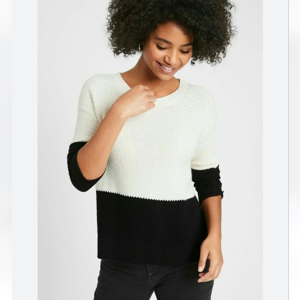 Banana Republic Women's Colorblock Boho Sweater Black & White Small